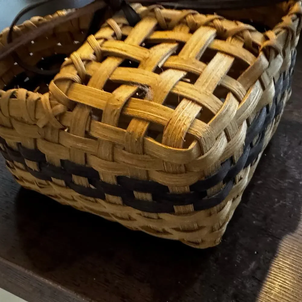 Vintage Handmade Heart Shaped Wicker Wall Basket Pocket Two-Tone Navy